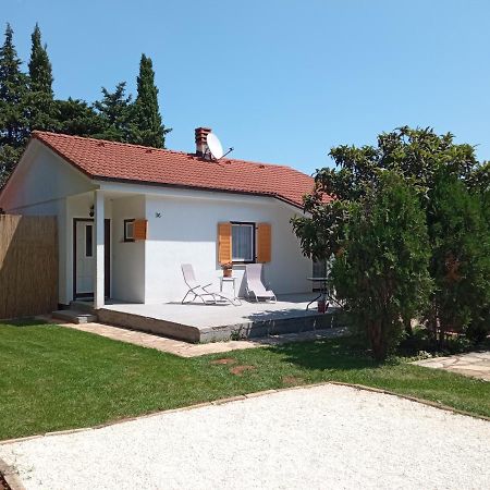 Holiday Home Mirela Šišan Екстериор снимка
